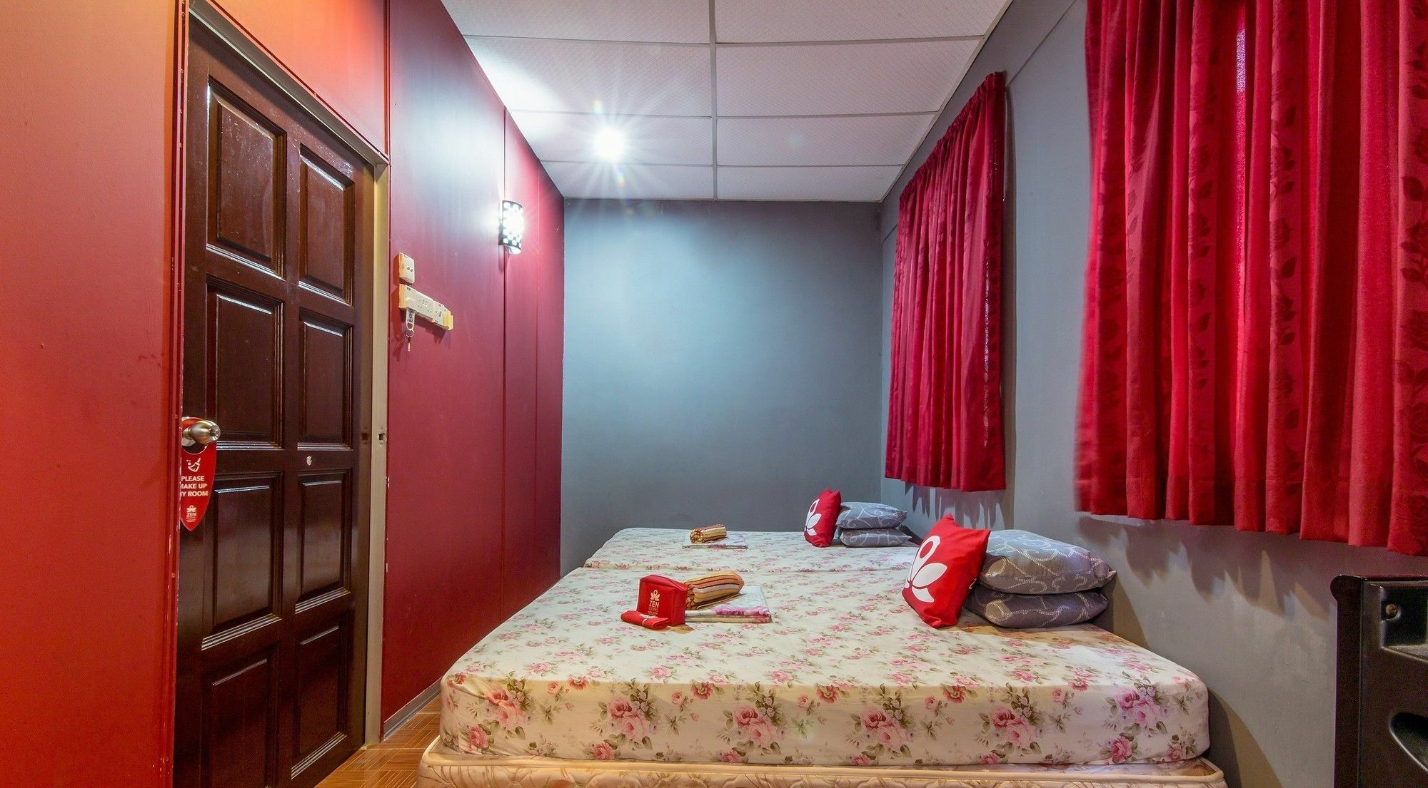 Nabil Nabila Motel Kuah Exterior photo